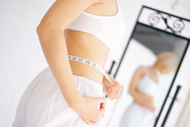 Monitorimi i rezultateve të humbjes së peshës në një javë duke përdorur dieta ekspres